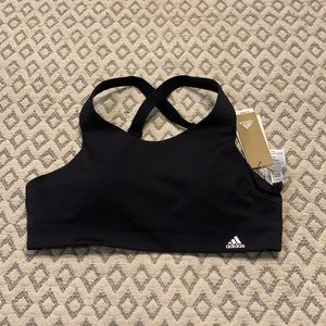 NWT Adidas women’s ultimate sports bra in black